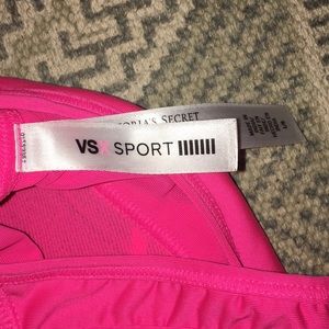 Victoria's Secret Intimates & Sleepwear - VSX 💖 Sports Bra SZ L Victoria’s Secret Pink Victoria's Secret Intimates & Sleepwear - VSX 💖 Sports Bra SZ L Victoria’s Secret Pink